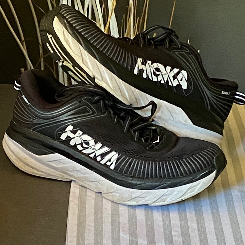 HOKA ONE ONE BONDI 7